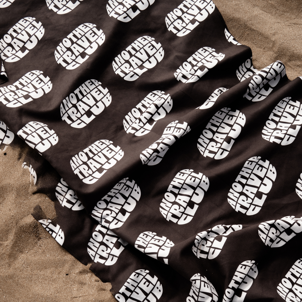 ALIVE TOWEL